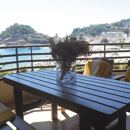 Apartment 3 Bedroom Gorgeous In *